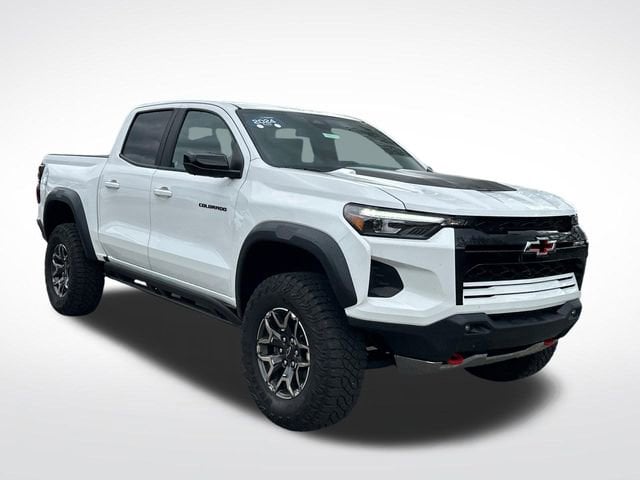 2024 Chevrolet Colorado ZR2 - Photo 5