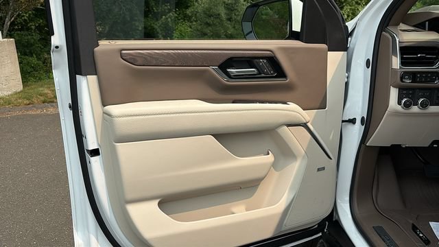 2026 GMC Yukon Denali - Photo 8