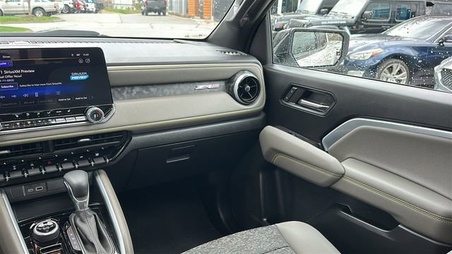 2024 Chevrolet Colorado ZR2 - Photo 25