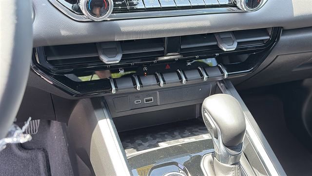 2026 GMC Canyon Elevation - Photo 16