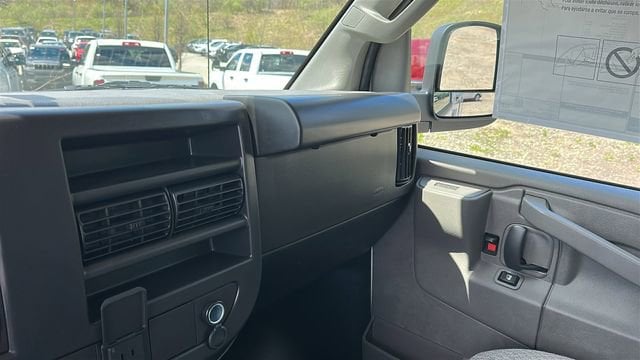 2026 GMC Savana Cargo Work Van - Photo 15