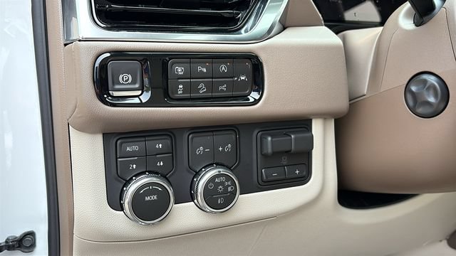 2026 GMC Yukon Denali - Photo 12