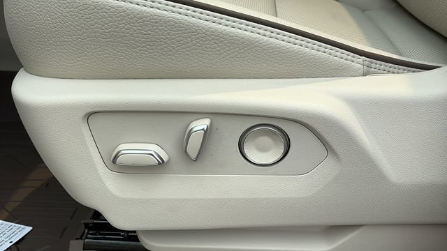2026 GMC Yukon Denali - Photo 11