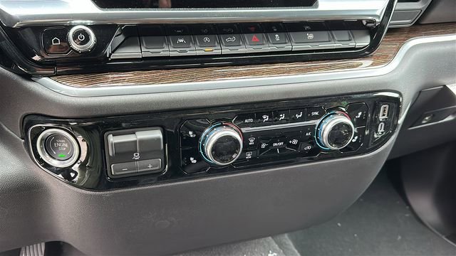 2026 GMC Sierra 1500 SLE - Photo 18