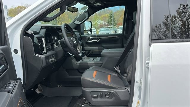 2026 GMC Sierra 3500HD AT4 - Photo 8