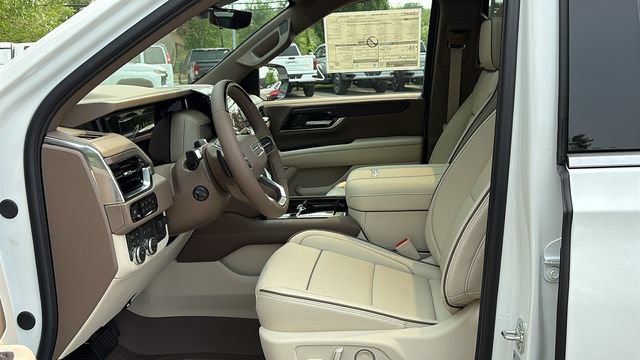 2026 GMC Yukon Denali - Photo 10