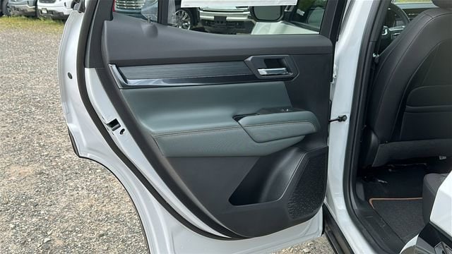 2026 GMC Terrain AT4 - Photo 23