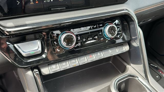 2026 GMC Sierra 3500HD AT4 - Photo 18