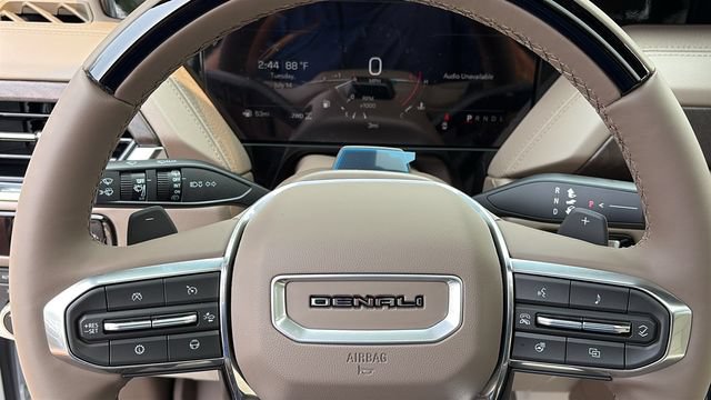 2026 GMC Yukon Denali - Photo 14