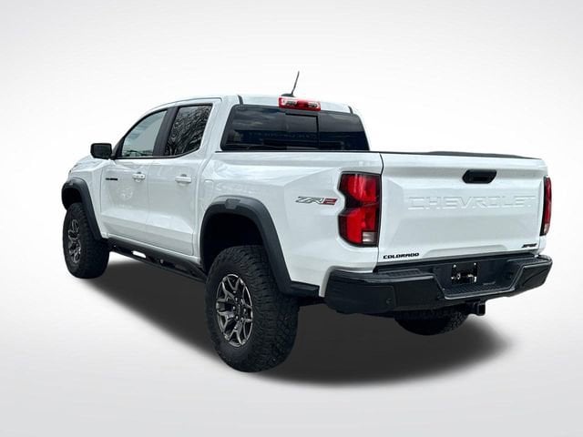 2024 Chevrolet Colorado ZR2 - Photo 2