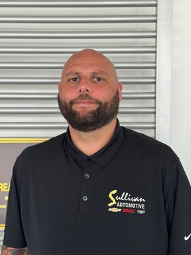 Staff member Philip Musmacker from ID_916134