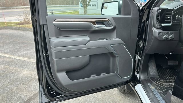 2026 GMC Sierra 1500 SLE - Photo 8