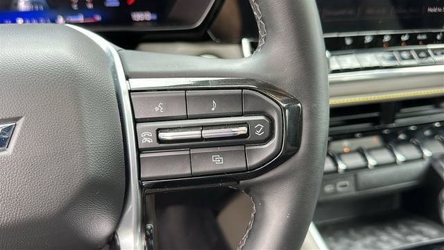 2024 Chevrolet Colorado ZR2 - Photo 14