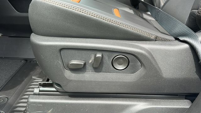 2026 GMC Sierra 3500HD AT4 - Photo 9