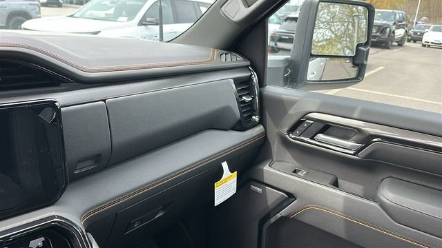 2026 GMC Sierra 3500HD AT4 - Photo 20