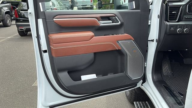 2026 GMC Sierra 2500HD Denali Ultimate - Photo 8