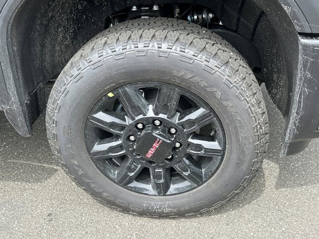 2026 GMC Sierra 2500HD AT4 - Photo 7