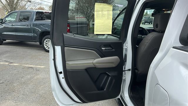 2024 Chevrolet Colorado ZR2 - Photo 22
