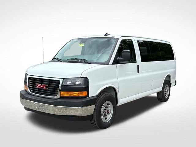 2026 GMC Savana 2500 LT's photo