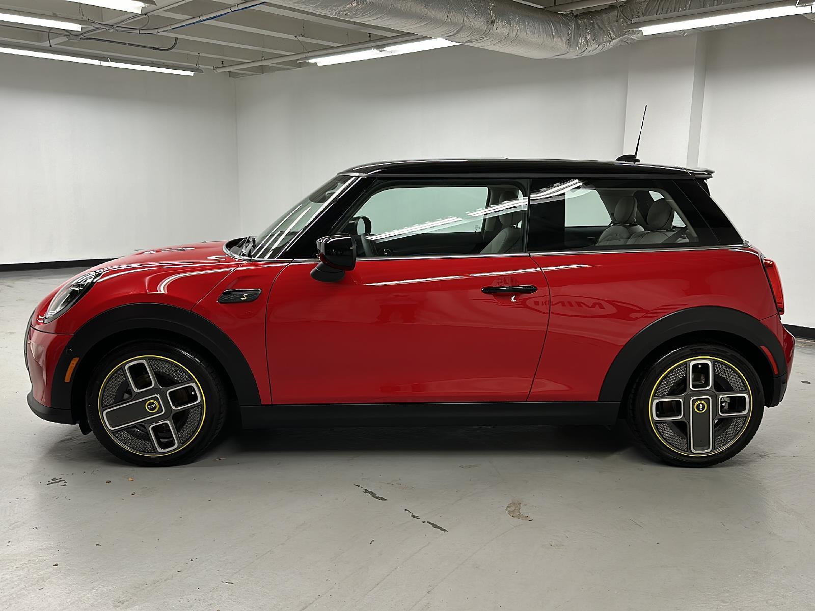 Used 2024 MINI Hardtop 2 Door SE with VIN WMW13DJ05R2V20551 for sale in Seattle, WA