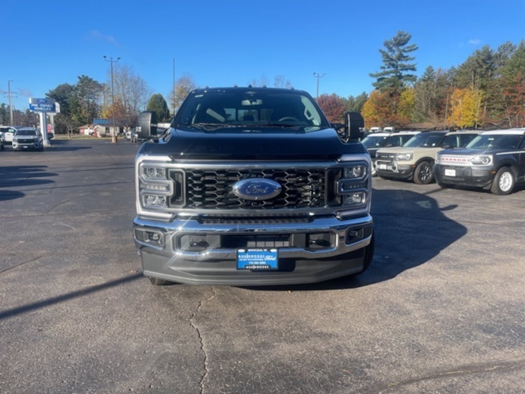 New 2026 Ford F-350 Truck Crew Cab