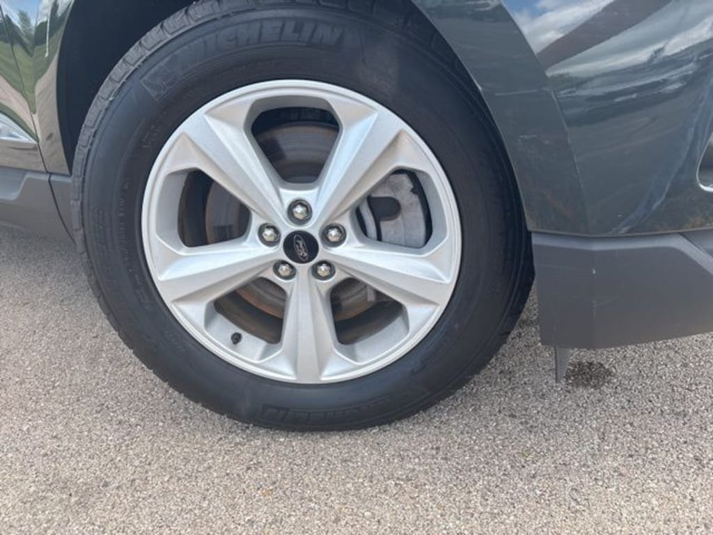 Certified 2024 Ford Edge SE SUV
