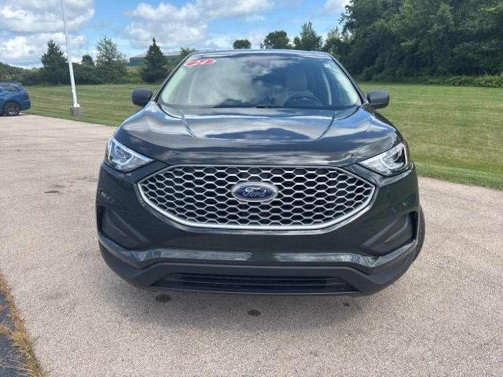 Certified 2024 Ford Edge SE SUV