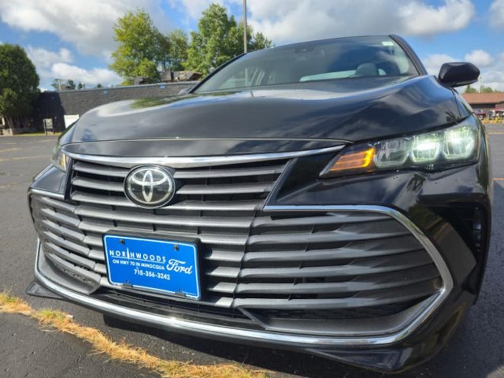 Used 2022 Toyota Avalon XLE Sedan