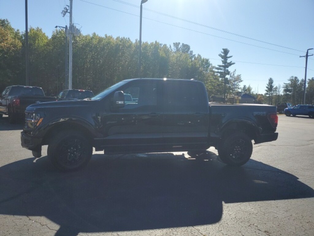 New 2025 Ford F-150 XLT Truck SuperCrew Cab