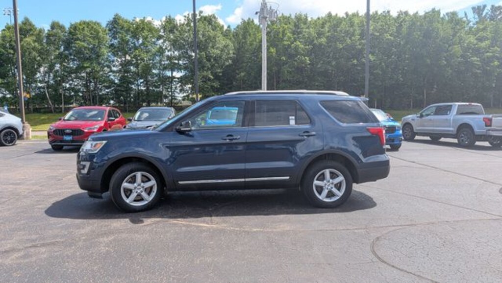 Used 2017 Ford Explorer XLT SUV