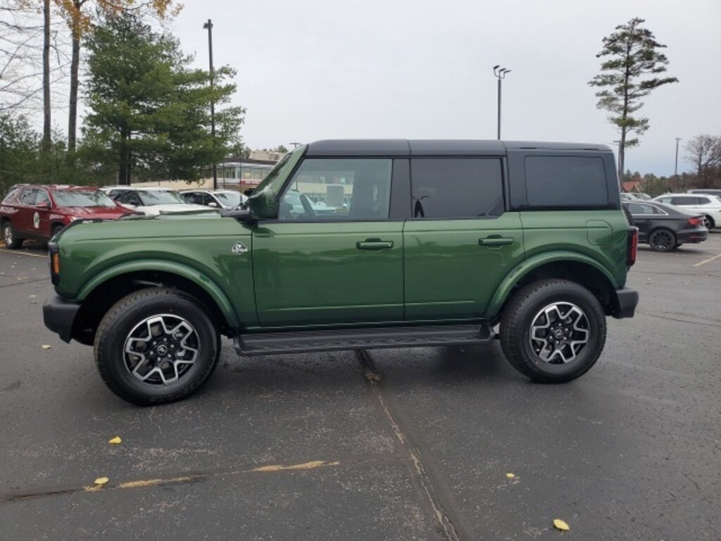 New 2025 Ford Bronco Outer Banks SUV