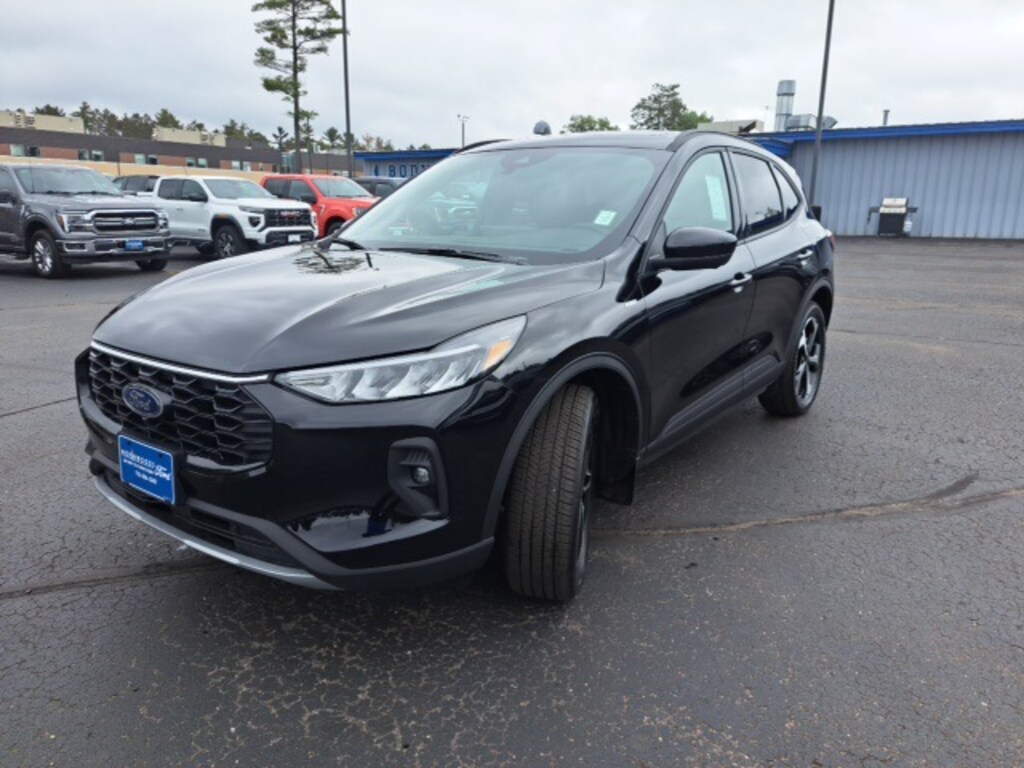New 2025 Ford Escape ST-Line Select SUV