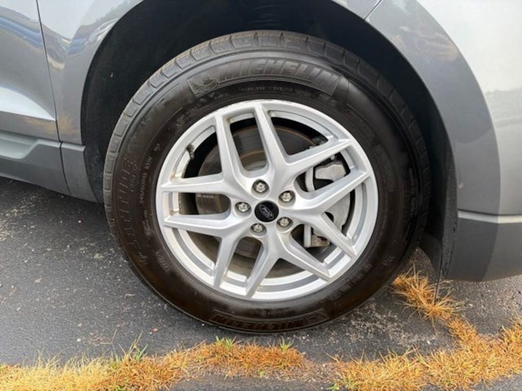 Certified 2024 Ford Edge SUV