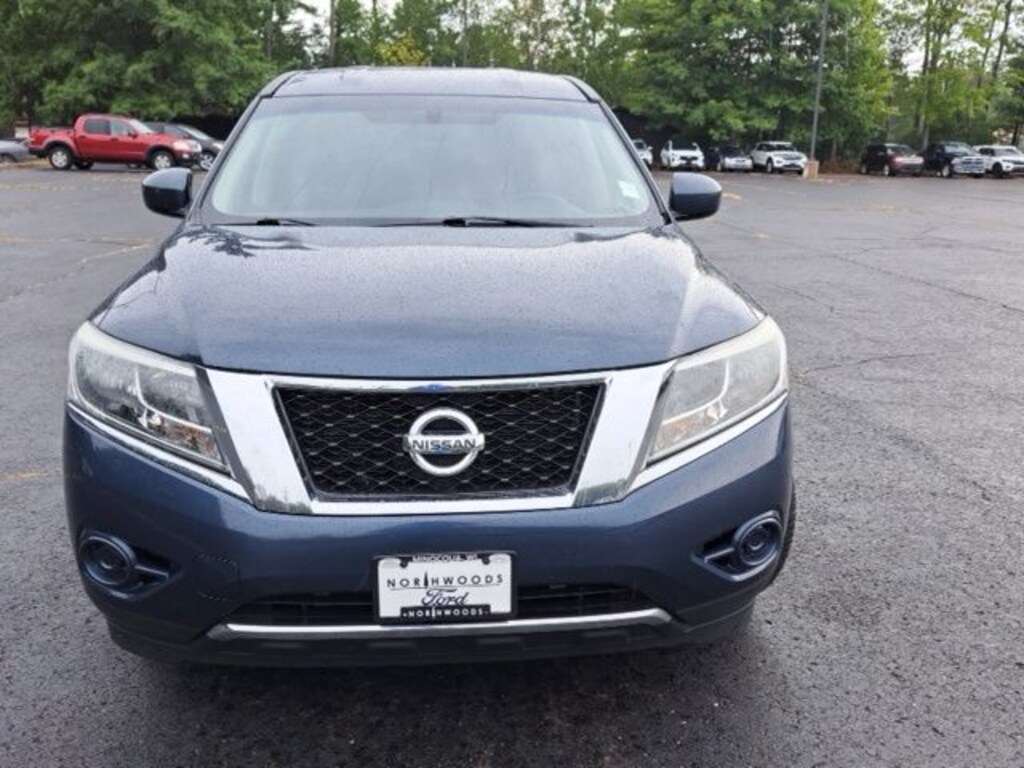 Used 2015 Nissan Pathfinder S SUV