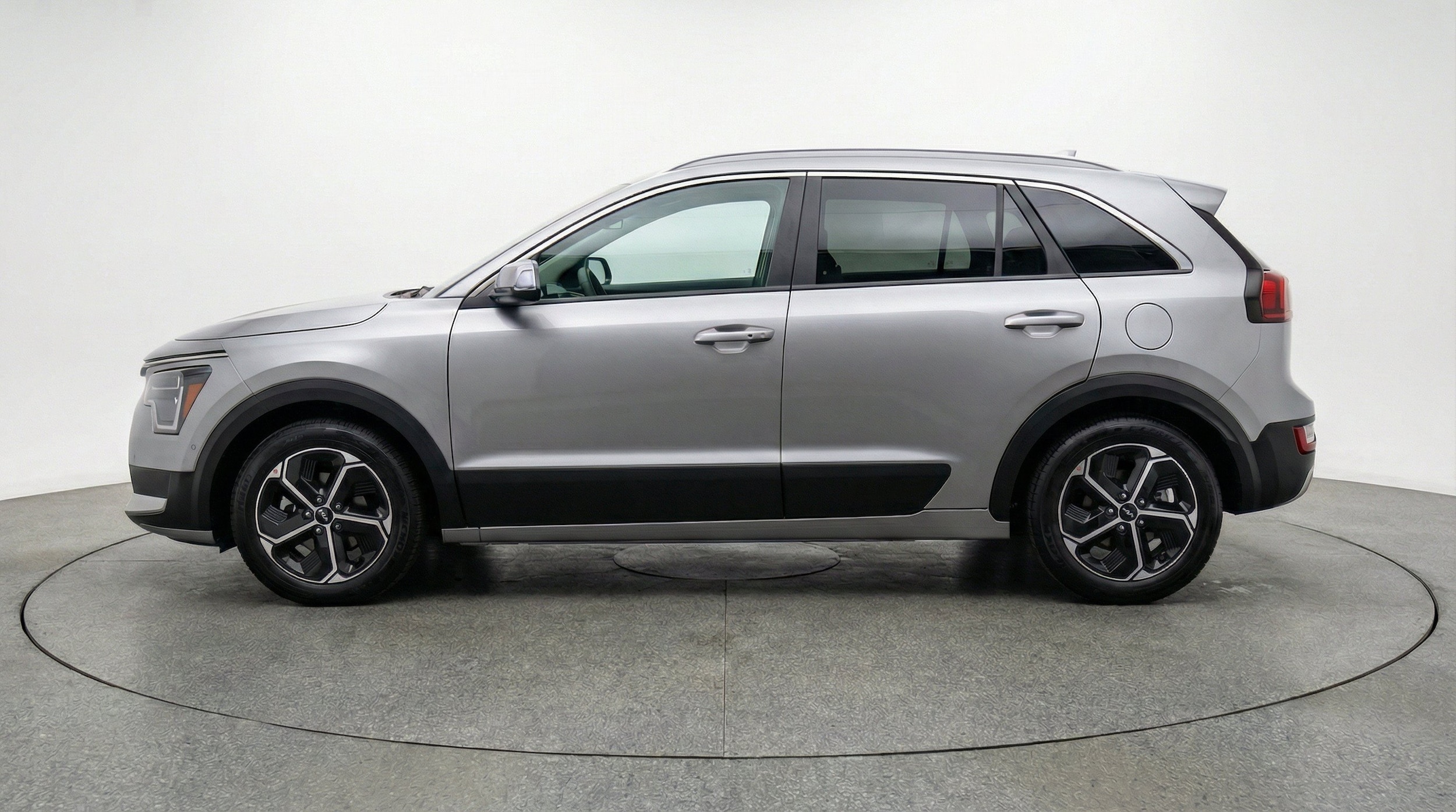 Thumbnail: 2026 Kia Niro - 5