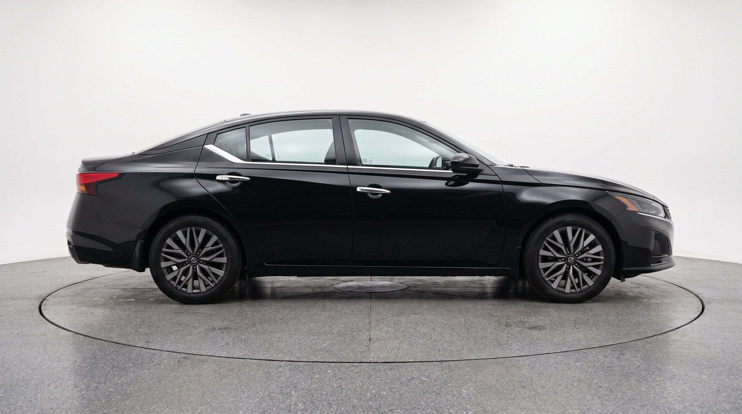 Thumbnail: 2025 Nissan Altima - 11