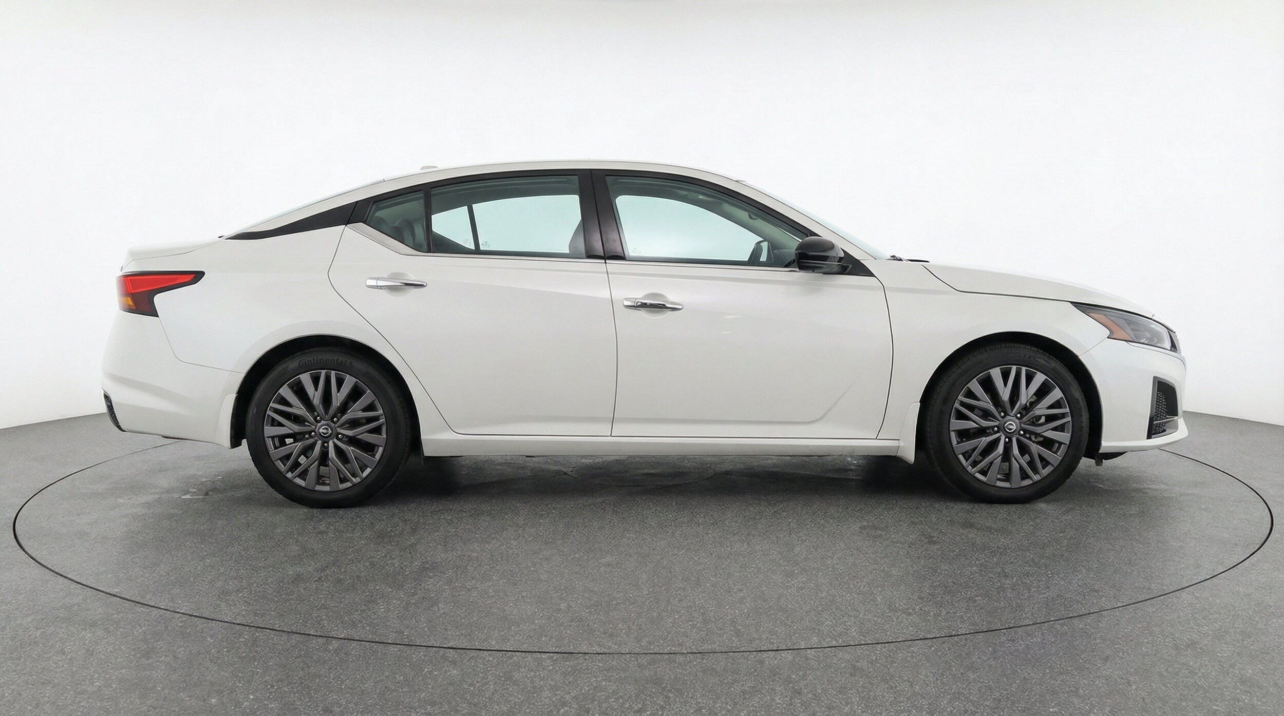 Thumbnail: 2025 Nissan Altima - 11