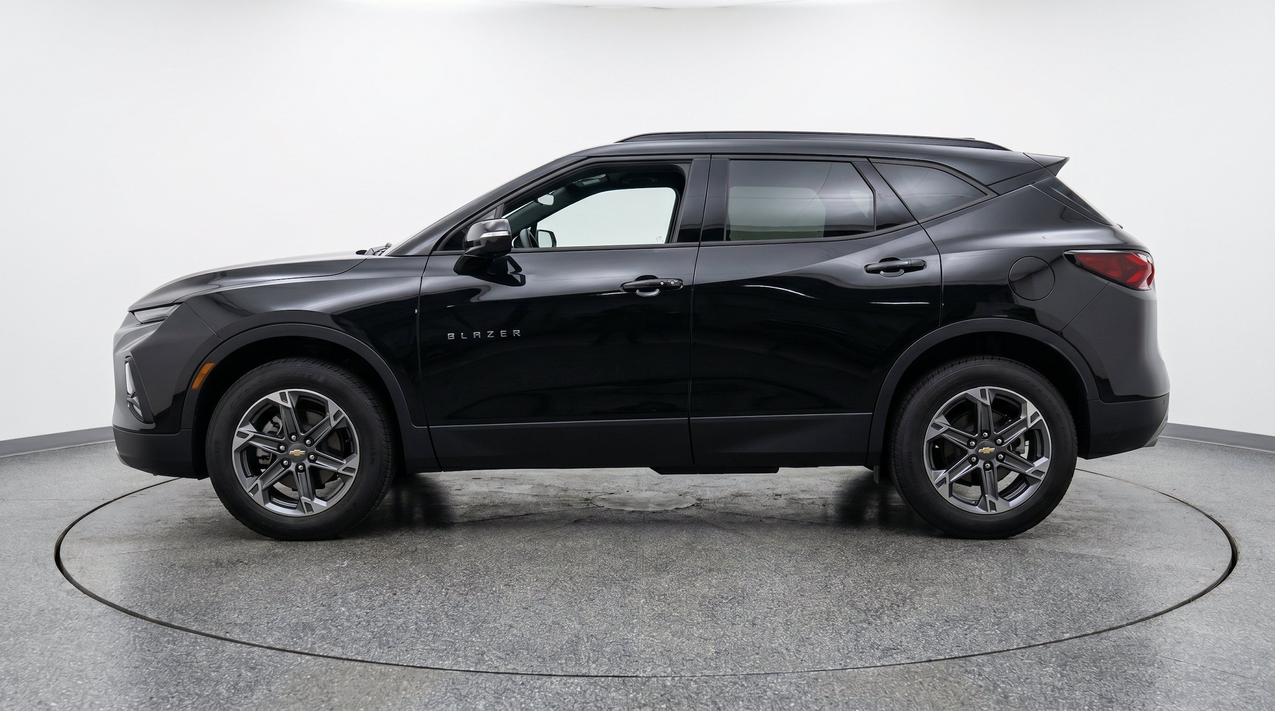 Thumbnail: 2025 Chevrolet Blazer - 5