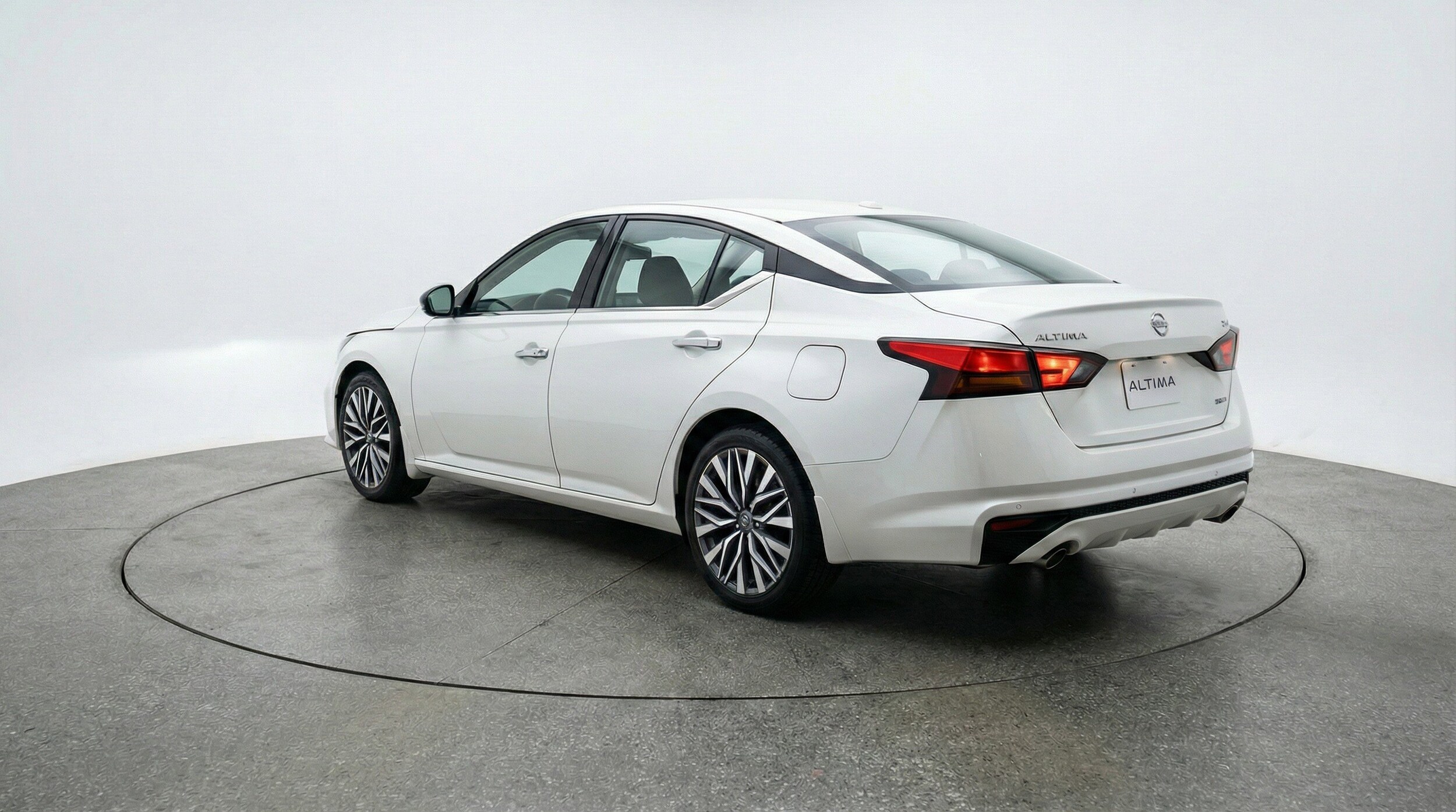 Thumbnail: 2025 Nissan Altima - 6