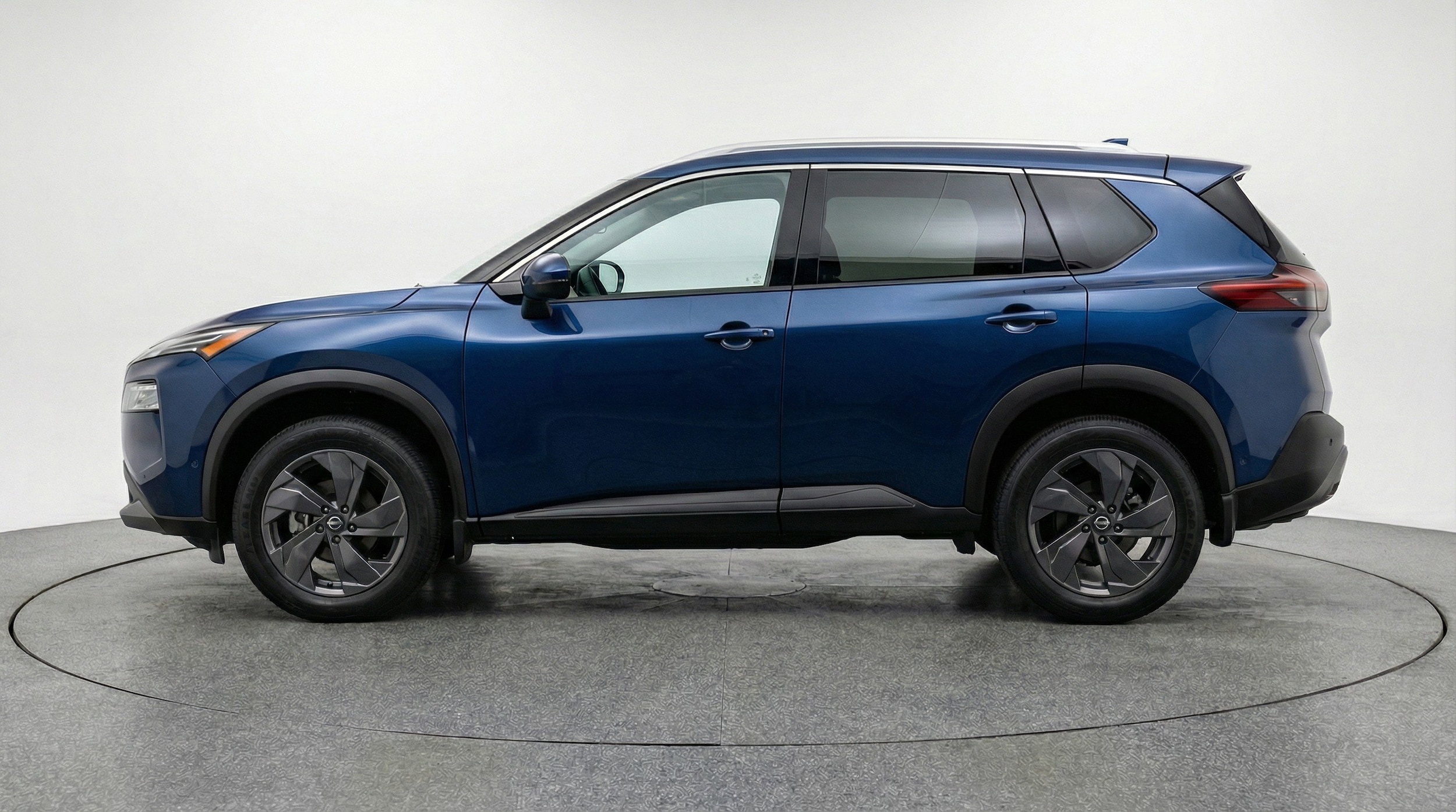 Thumbnail: 2025 Nissan Rogue - 5