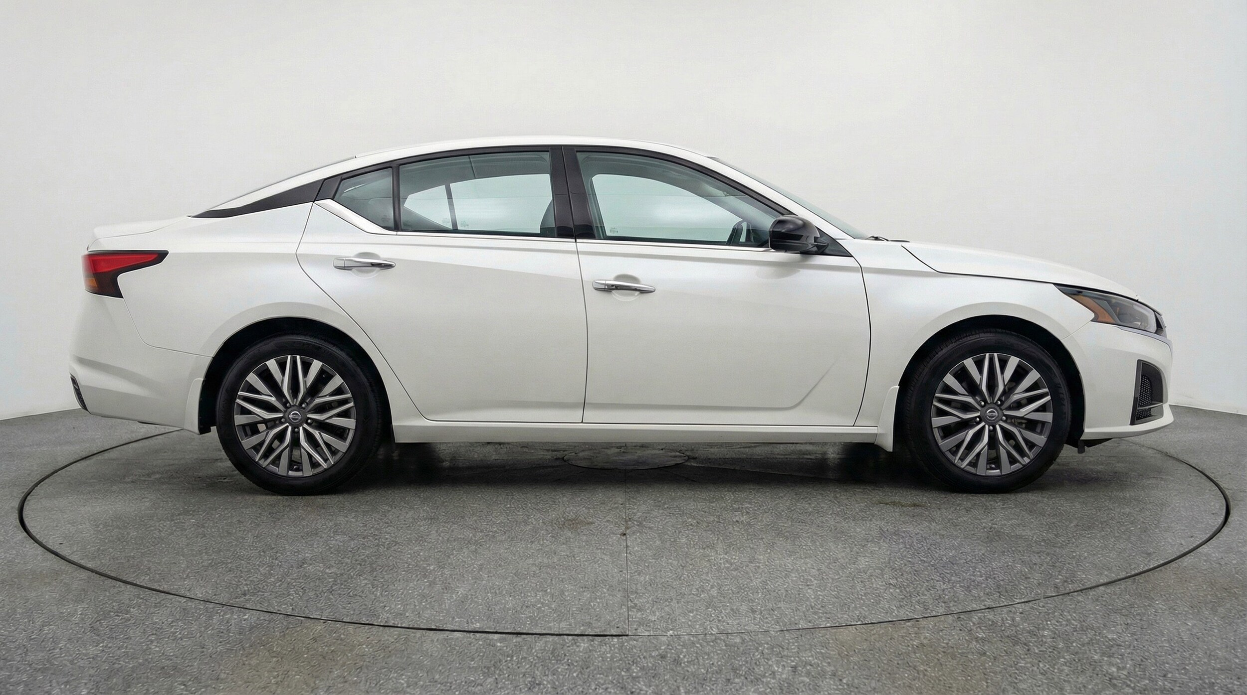 Thumbnail: 2025 Nissan Altima - 11