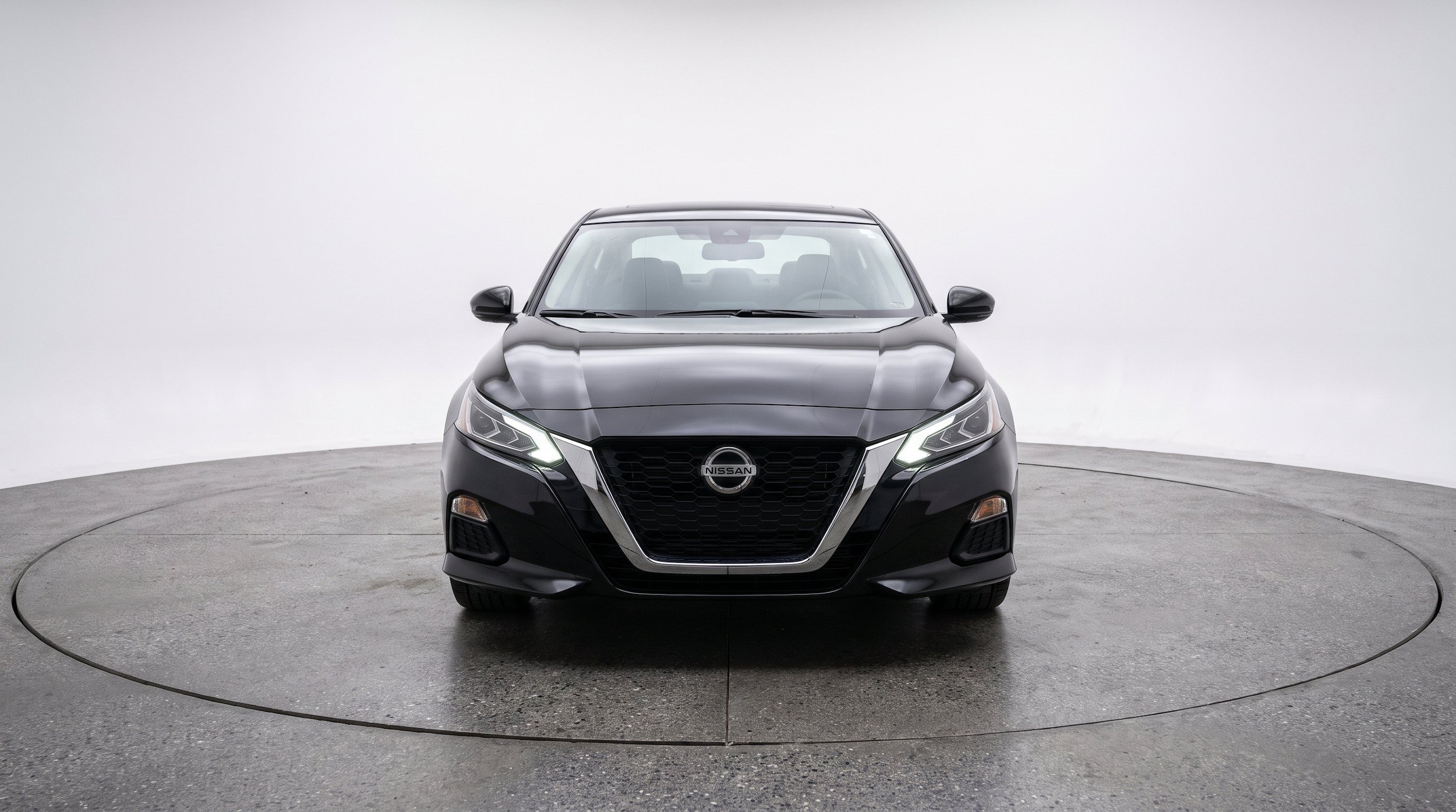 Thumbnail: 2025 Nissan Altima - 2