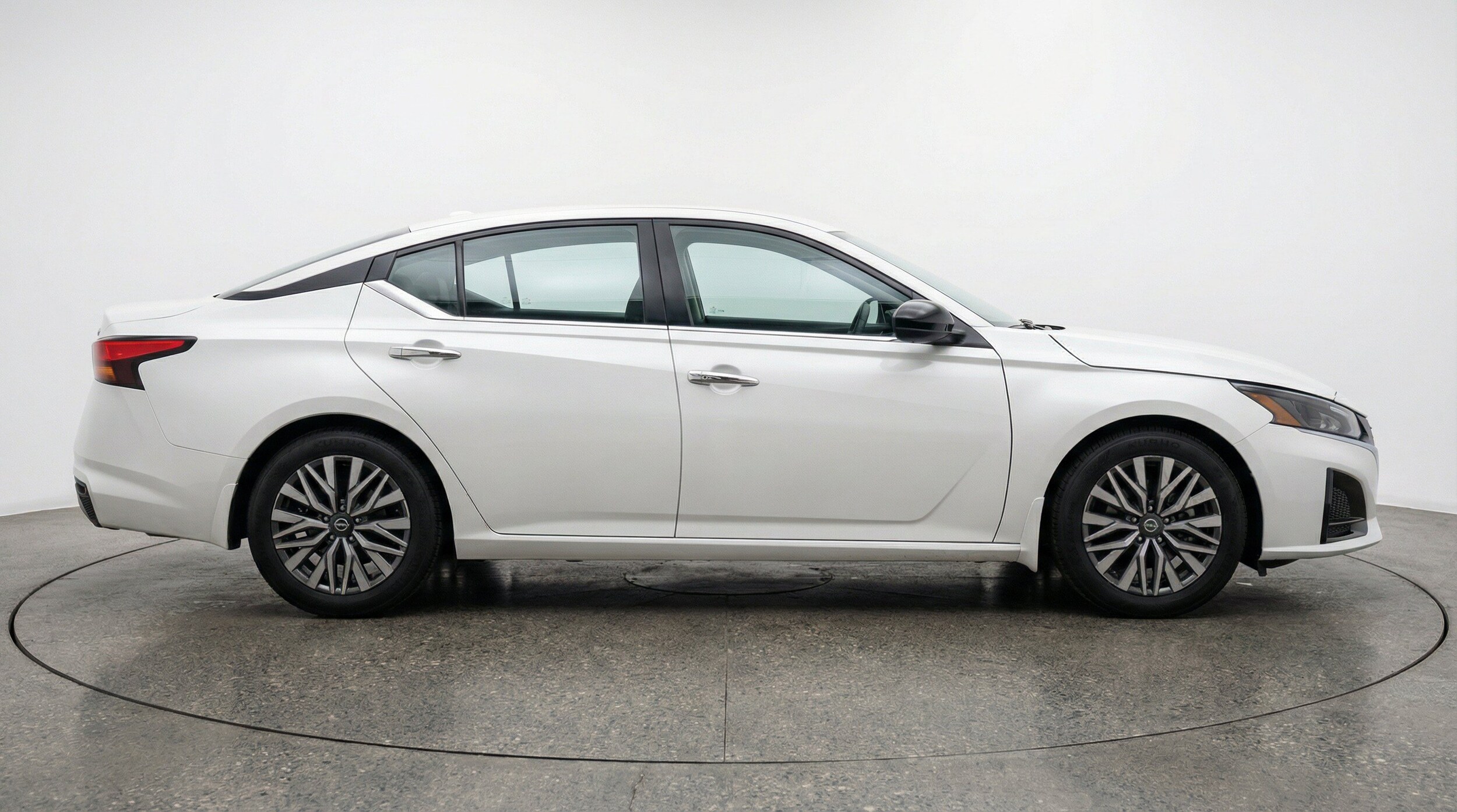 Thumbnail: 2025 Nissan Altima - 11