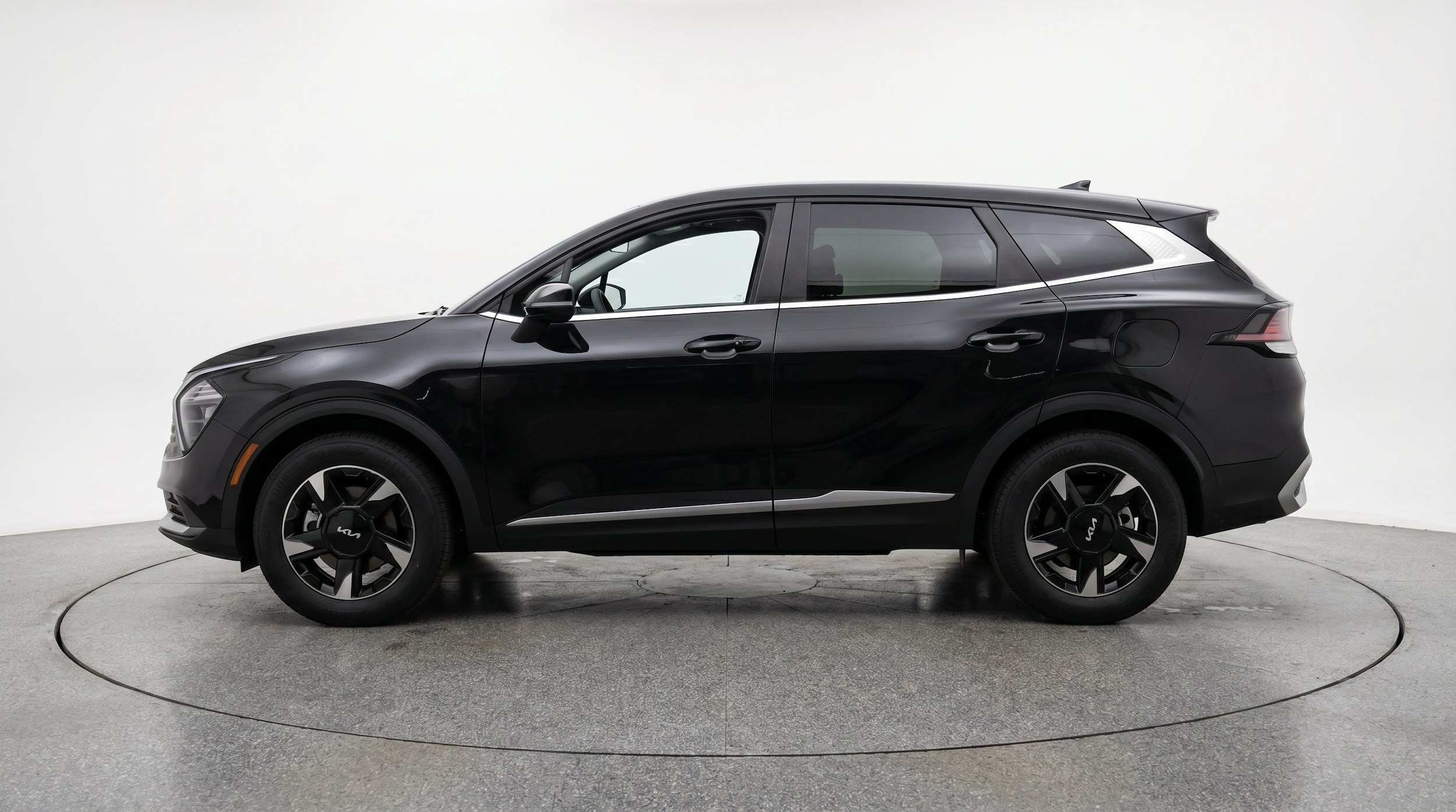 Thumbnail: 2026 Kia Sportage - 5