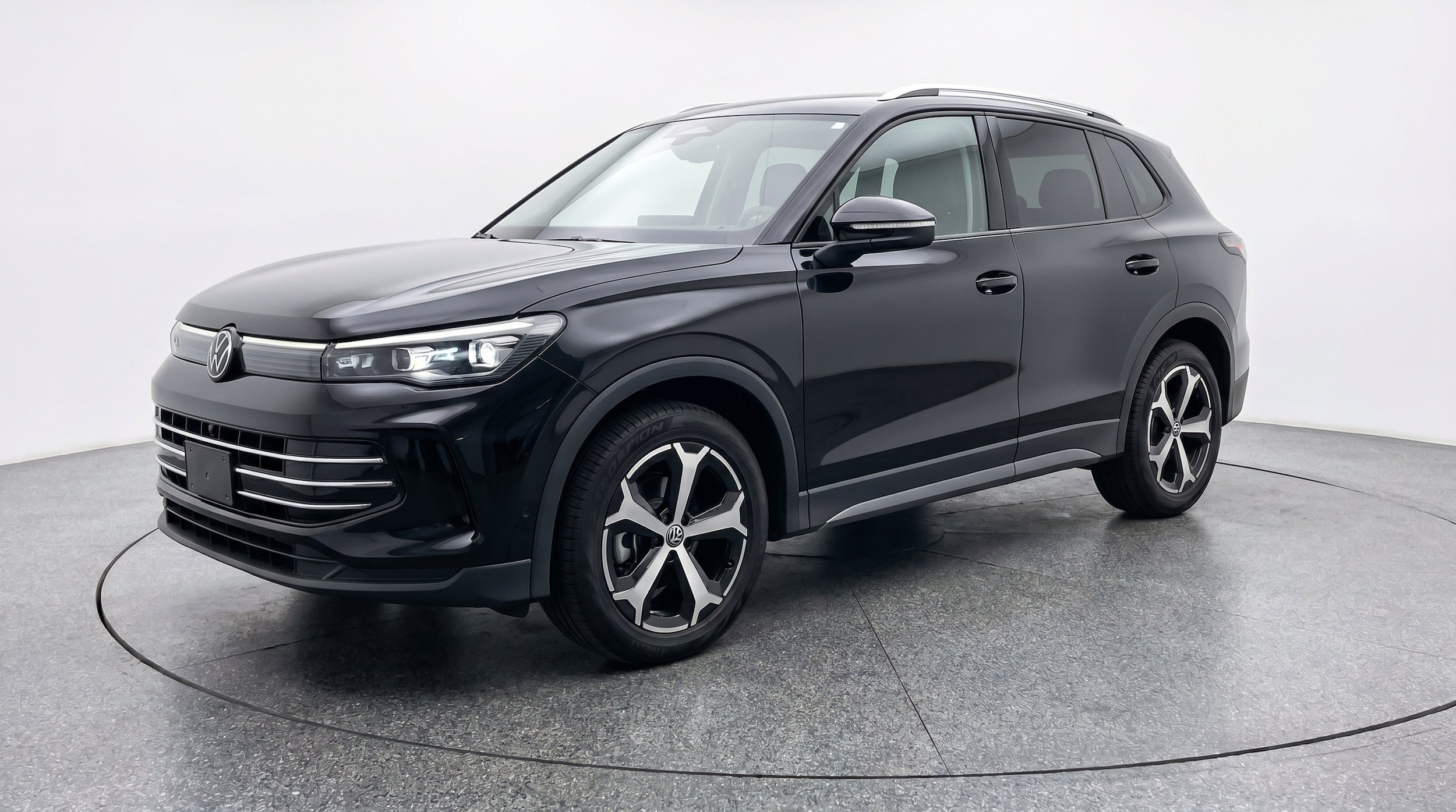 Thumbnail: 2026 Volkswagen Tiguan - 3