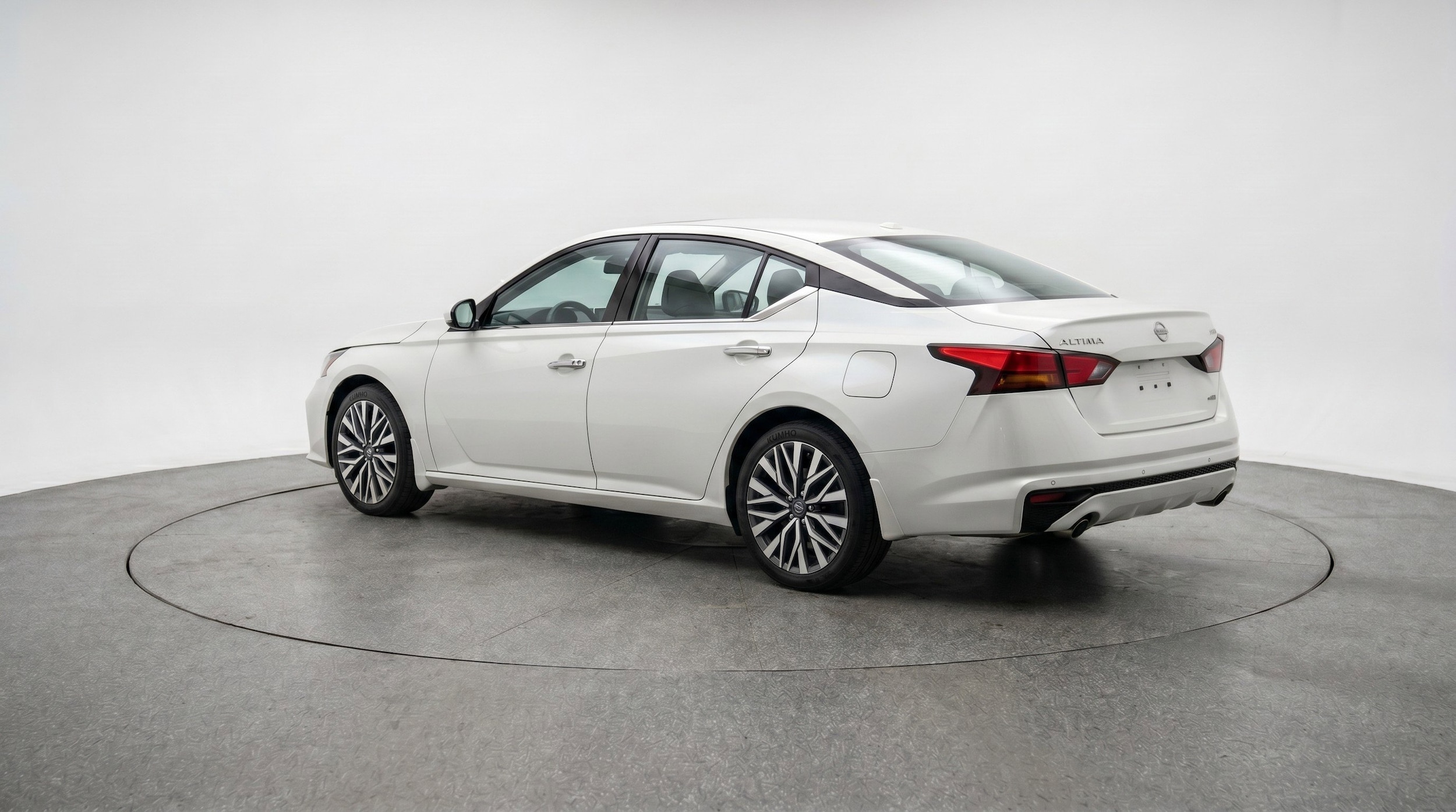 Thumbnail: 2025 Nissan Altima - 6