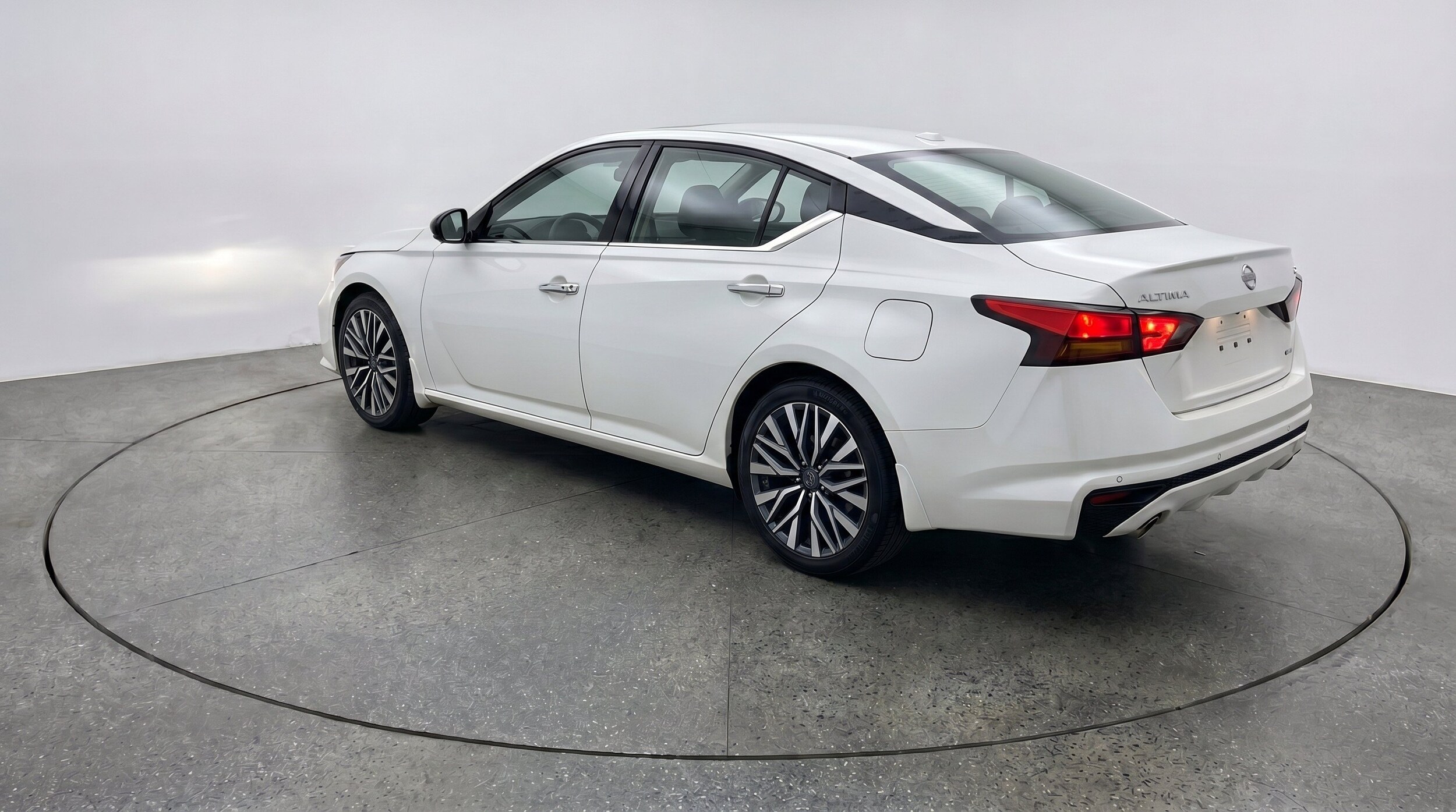 Thumbnail: 2025 Nissan Altima - 6