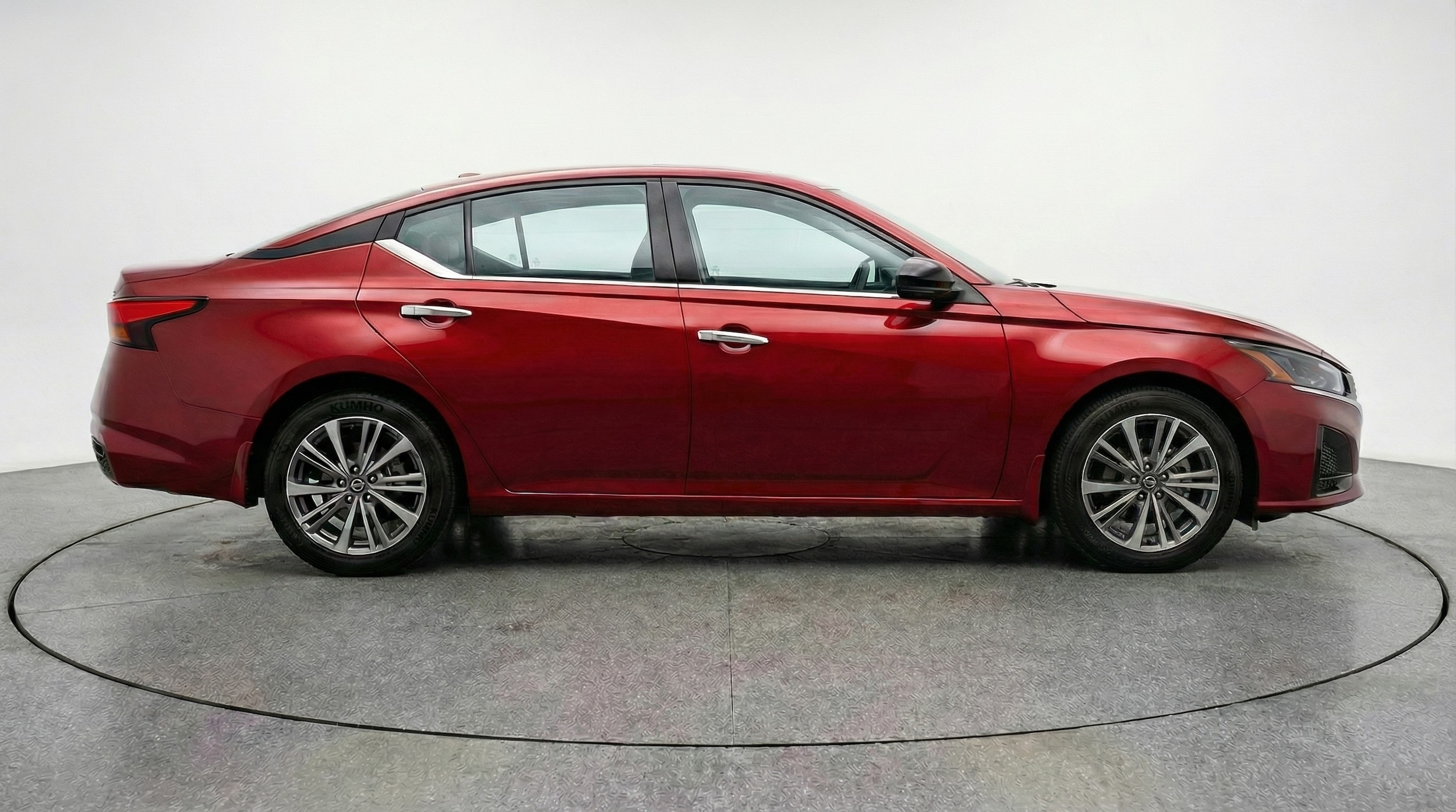 Thumbnail: 2025 Nissan Altima - 8