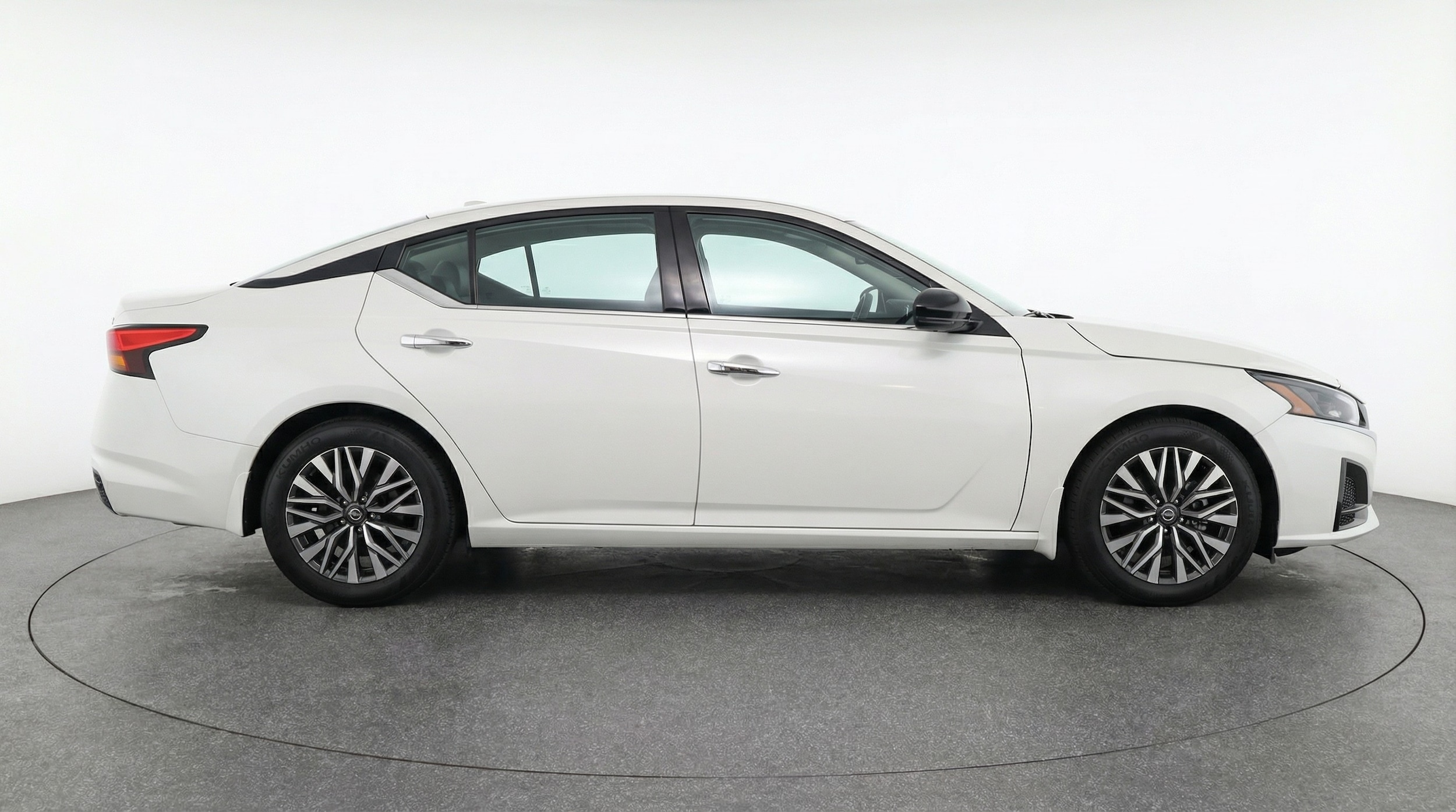 Thumbnail: 2025 Nissan Altima - 8