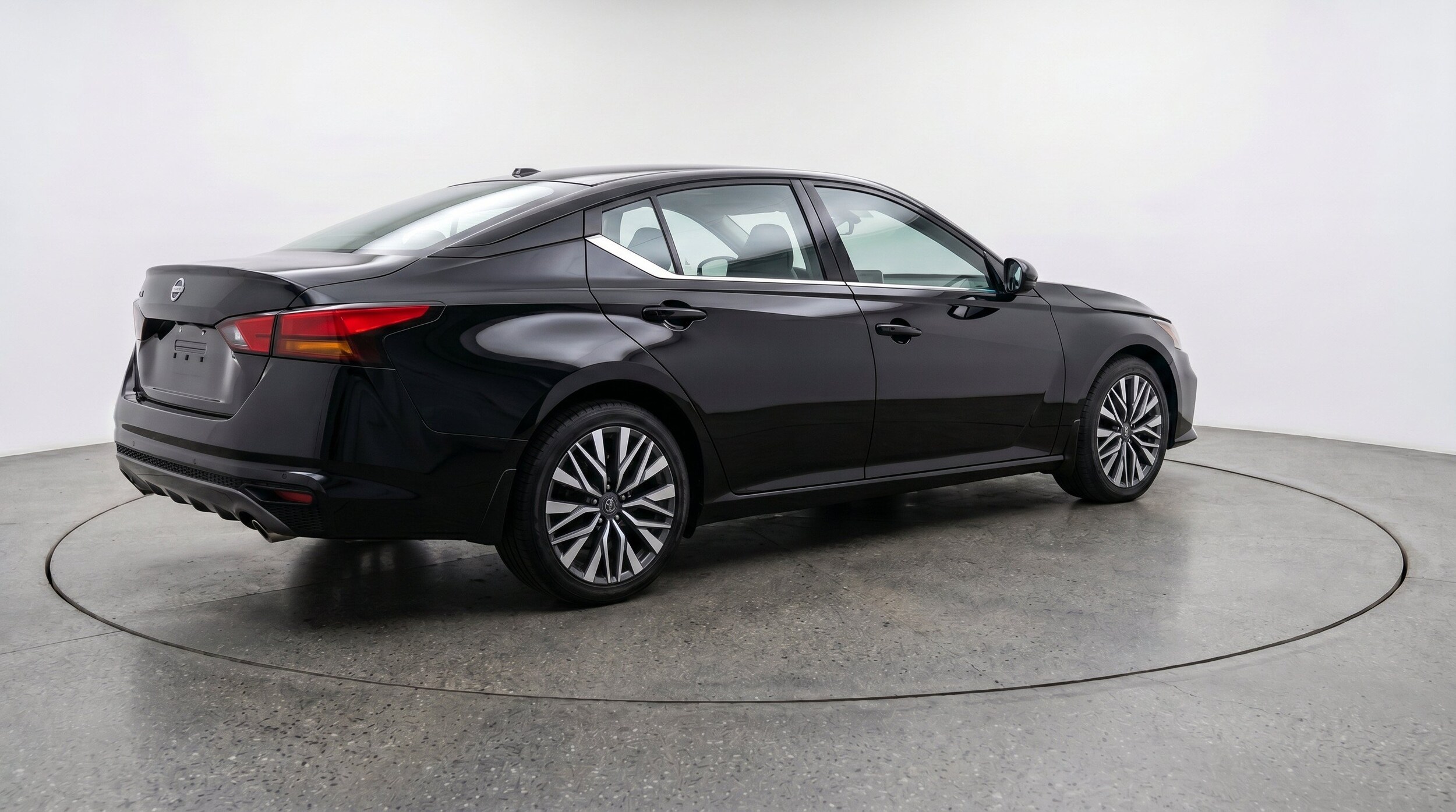 Thumbnail: 2025 Nissan Altima - 9